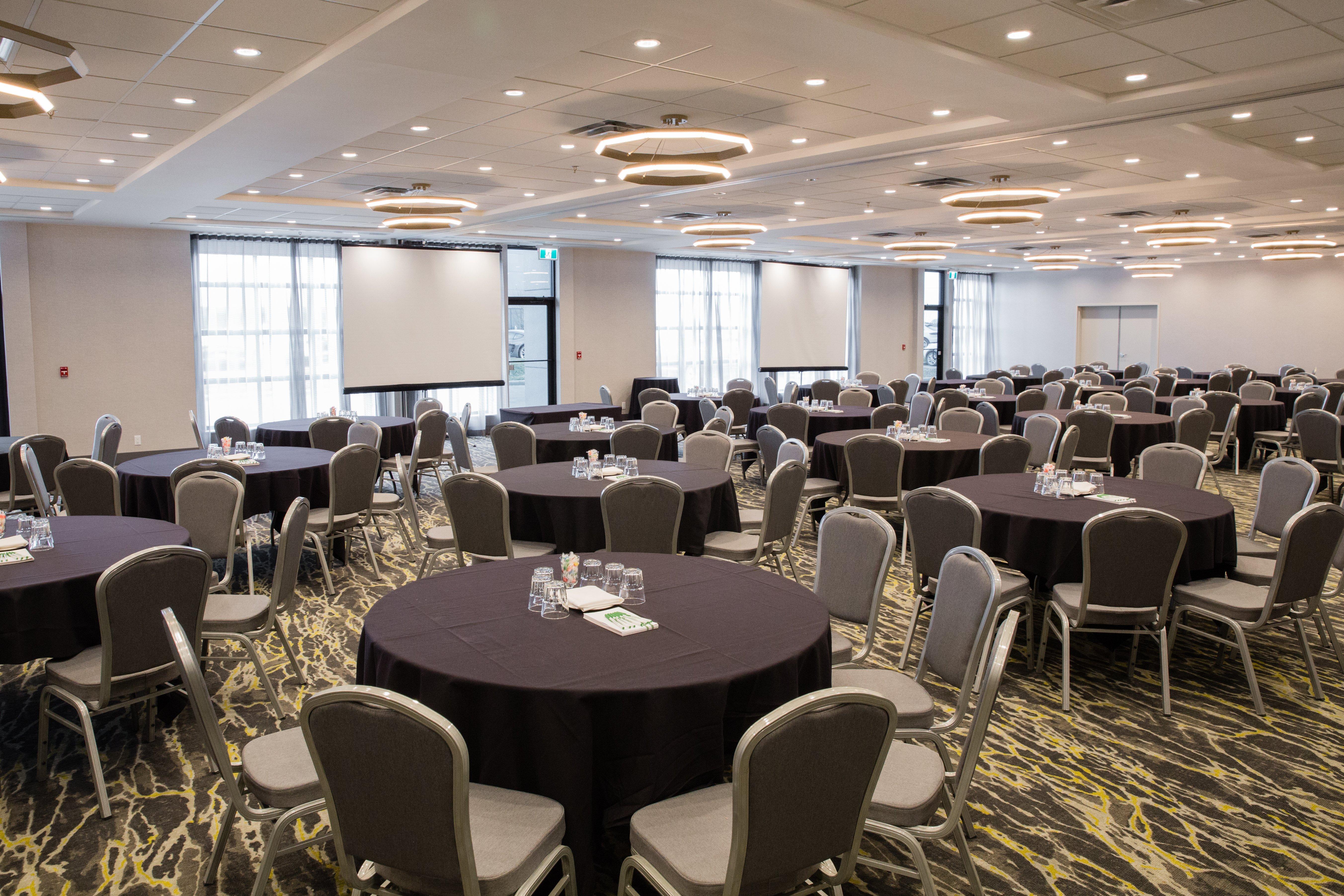Holiday Inn Calgary South Conference Center Eksteriør bilde