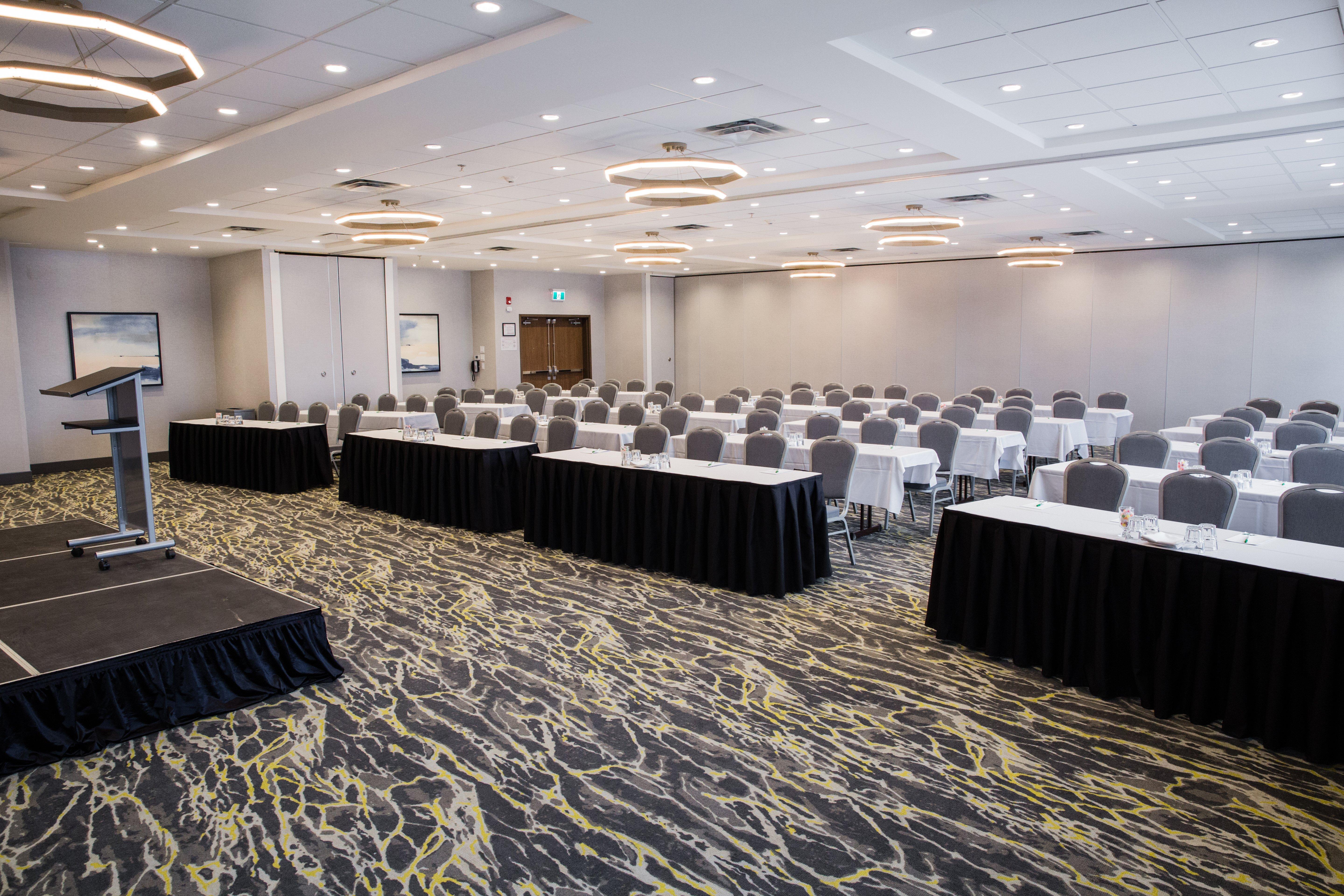 Holiday Inn Calgary South Conference Center Eksteriør bilde