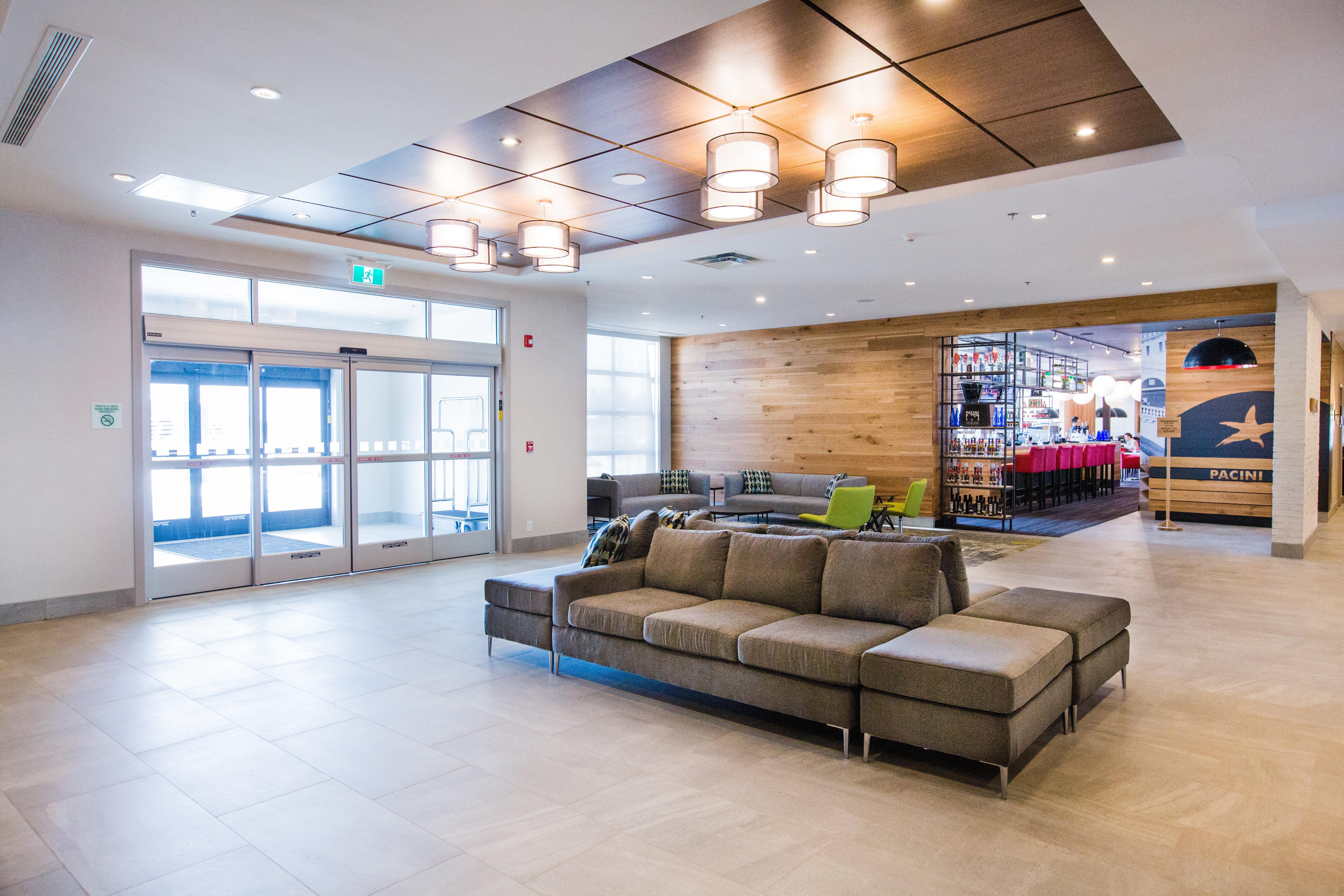 Holiday Inn Calgary South Conference Center Eksteriør bilde